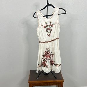 Max Studio White Dress Size M Floral Design worn once